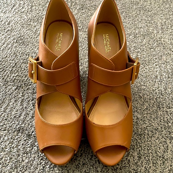 Michael Kors Platform Heels - Picture 1 of 2